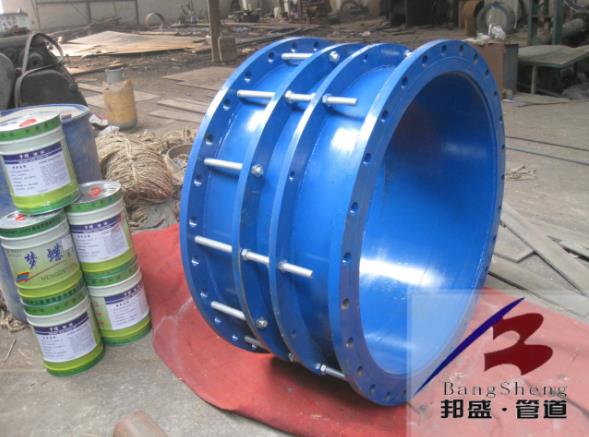 什麽是(shì)套管伸縮器?